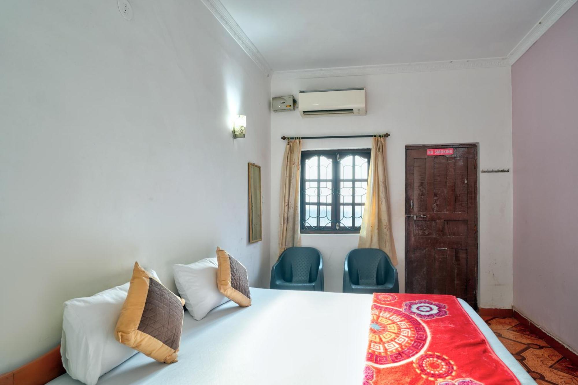 Om Sai Guest House Calangute Exterior foto